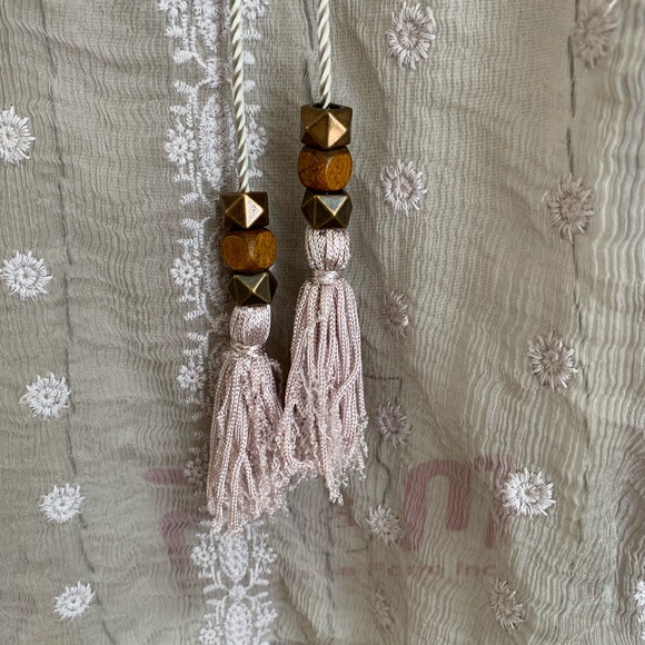 Closet clean out! House of Harlow Crochet Boho Feminine Silk Top - Picture 3 of 10